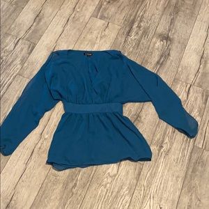 NWOT teal Bebe peekaboo sleeve blouse